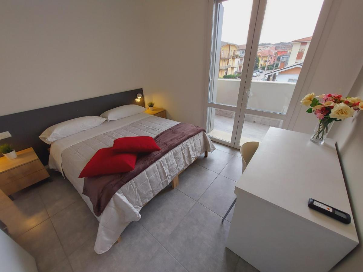 Residenza Delizia Camere & Appartamenti "Residenze Del Cuore" Verona Bagian luar foto
